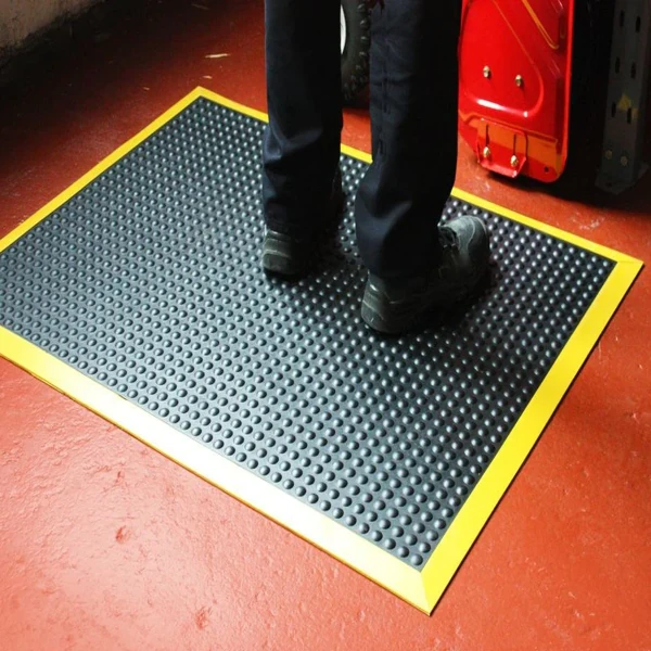 Rubber Bubble-Top Anti-Fatigue Mat in Dubai