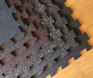 Rubber Tiles vs Foam Mats in Dubai