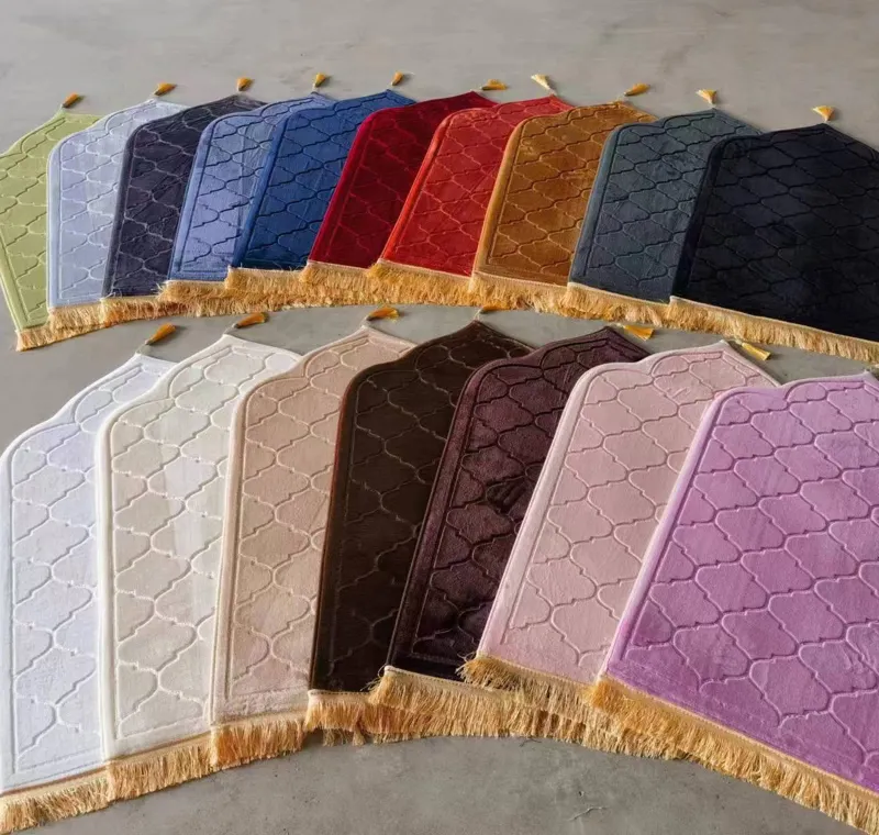 Guide To Islamic Prayer Mats in Dubai